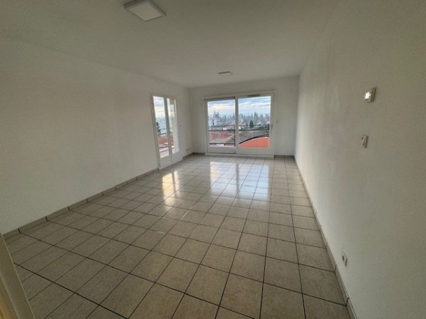 MONTROND-LES-BAINS Appartement T3 avec balcon et terrasse